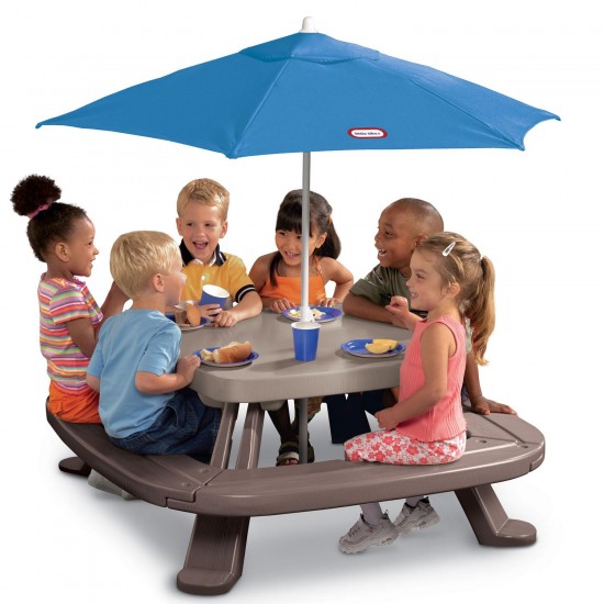 Little Tikes ♥ Fold 'n Store™ Picnic Table with Market Umbrella
